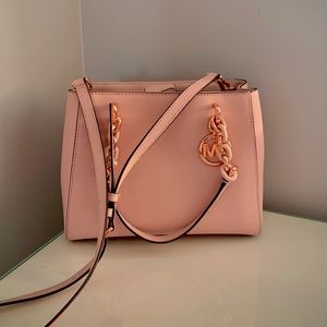 Michael Kors Hand-to-Shoulder Bag